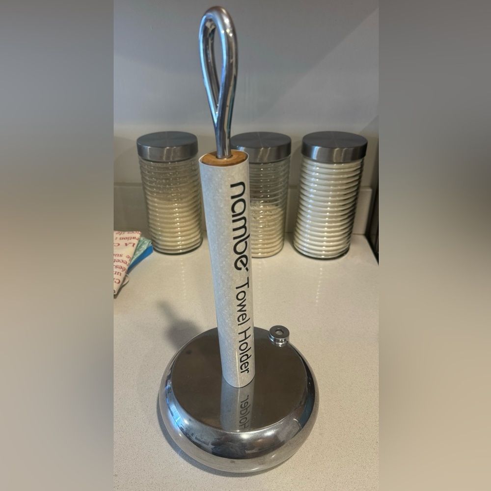 Nambe Loop Paper Towel Holder